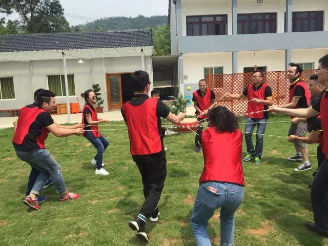 “向梦想出发” PG电子销售团建活动完善绽放